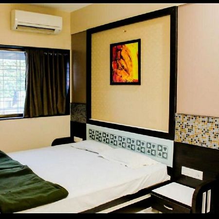 Hotel Oberoi Ahmednagar Exterior photo