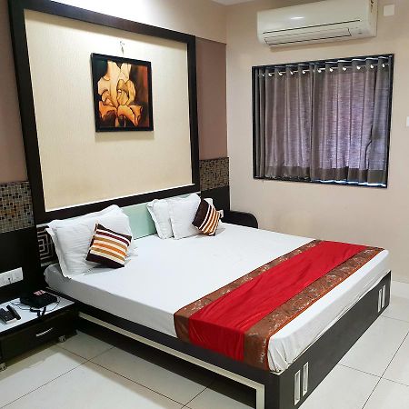 Hotel Oberoi Ahmednagar Exterior photo